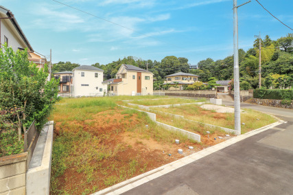 伊勢原市高森 5区画